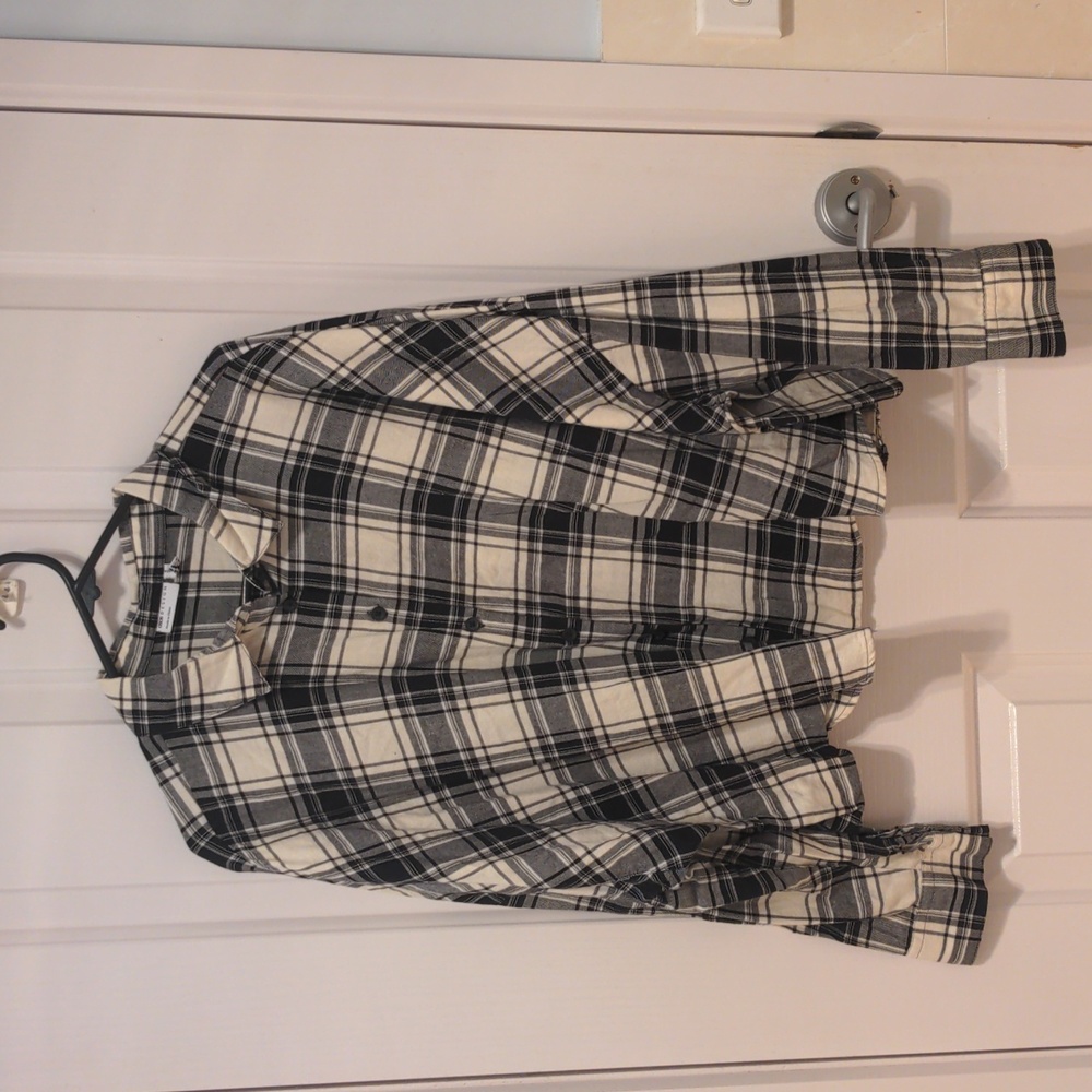 ASOS Black/Cream Plaid long-sleeve button up top in AU18 - Picture 3 of 5